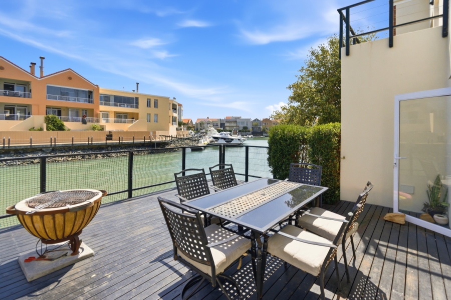 4 Bedroom Property for Sale in Harbour Island Western Cape